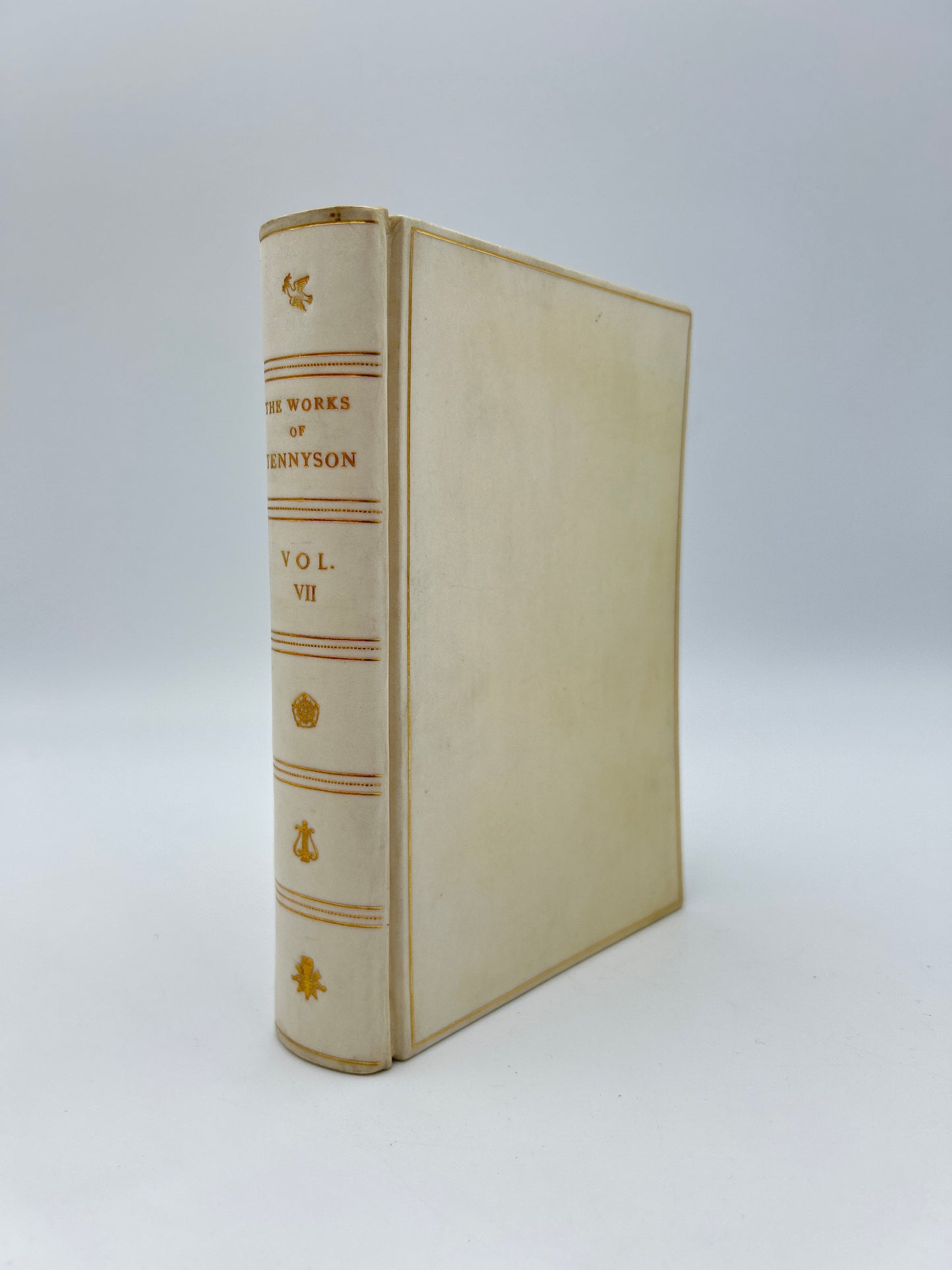 The Works of Tennyson in Seven Volumes