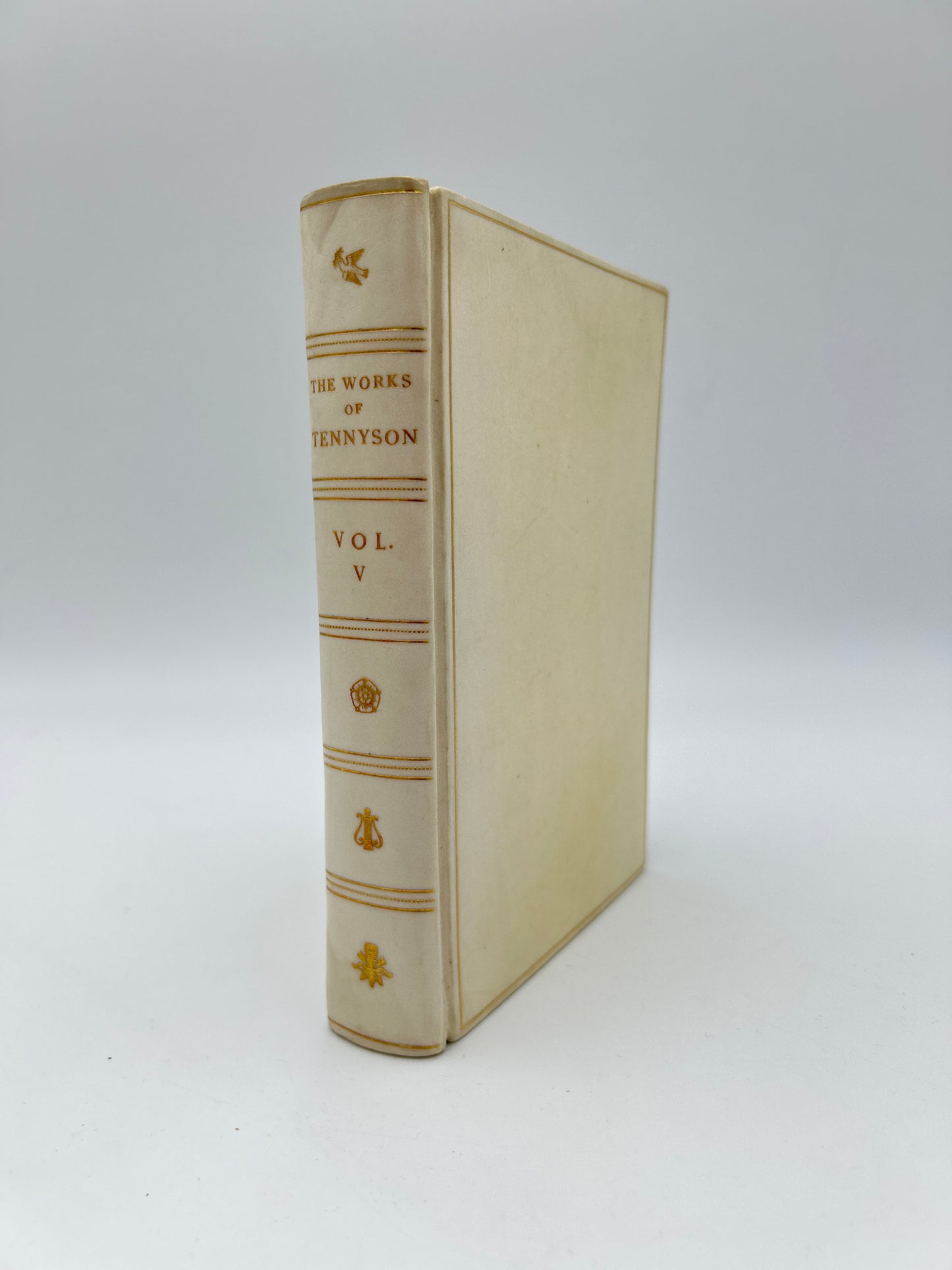 The Works of Tennyson in Seven Volumes