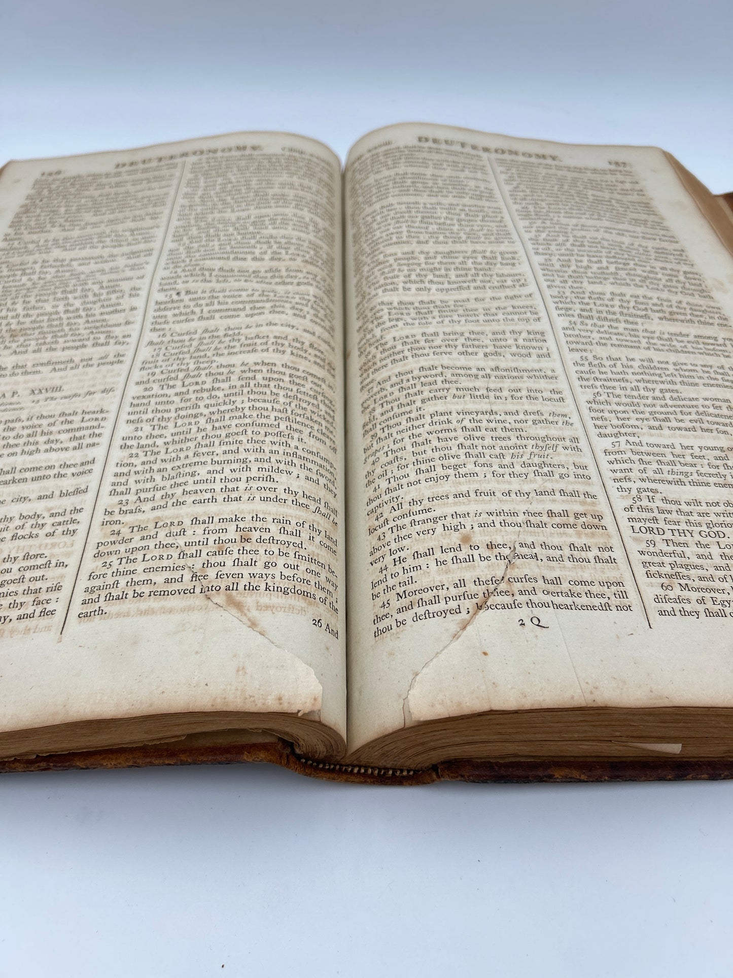 ”Thomas Bible” In Two Volumes