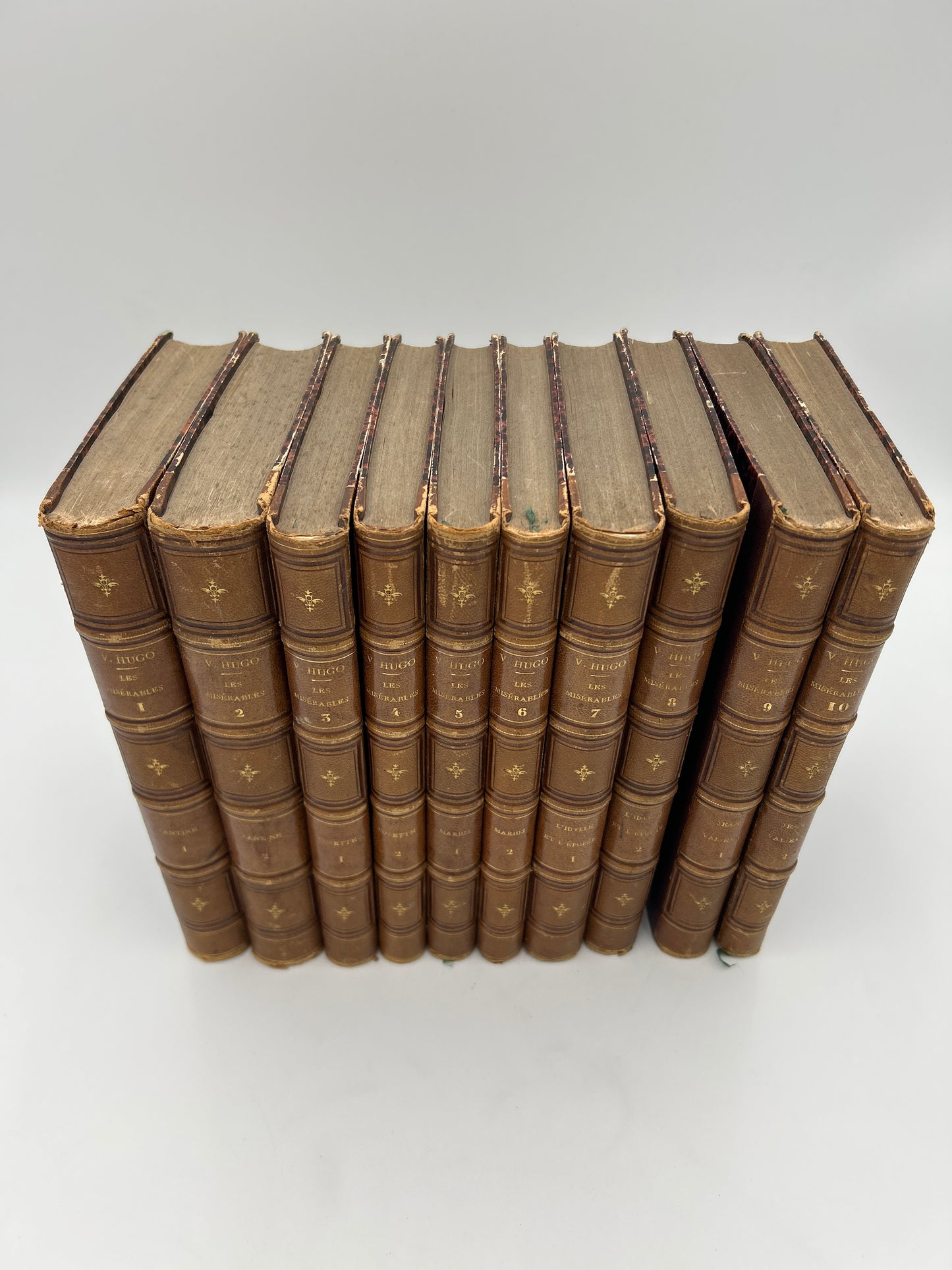 Les Misérables ( 10 volume set )