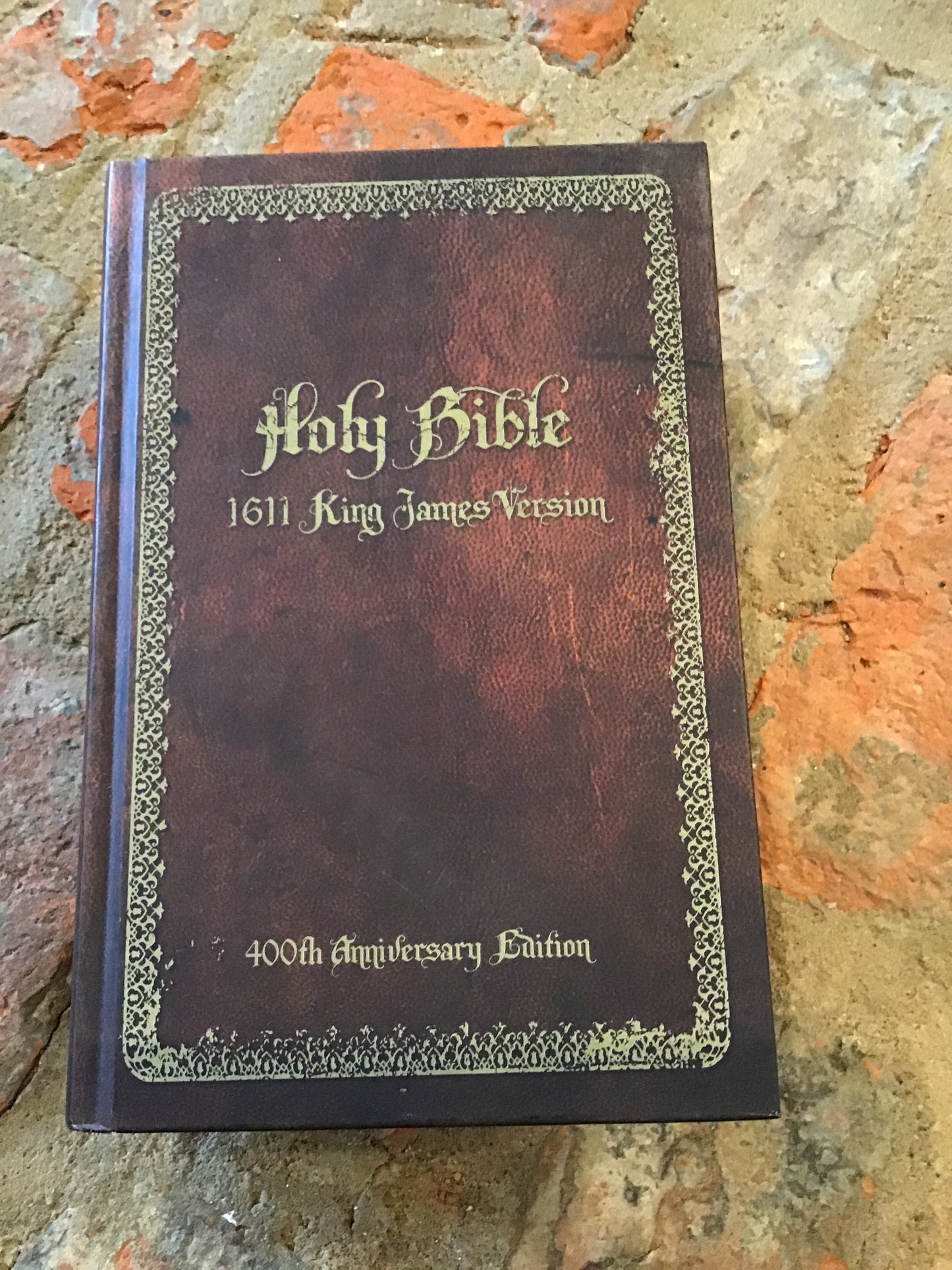 ^Holy Bible 1611 King James Version, 400th Anniversary Edition